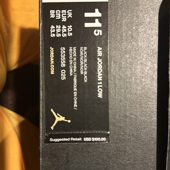 Air Jordan retro 1 low BLACK OUT - Picture 4 of 8